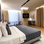 Ξενοδοχείο Broyt 4*