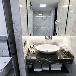 Broyt Ξενοδοχείο 4*