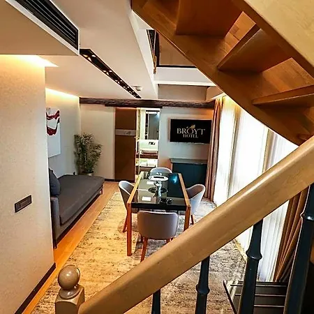 Hotel Broyt 4*