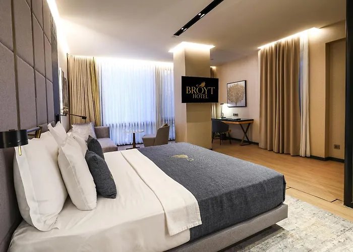 Ξενοδοχείο Broyt 4*