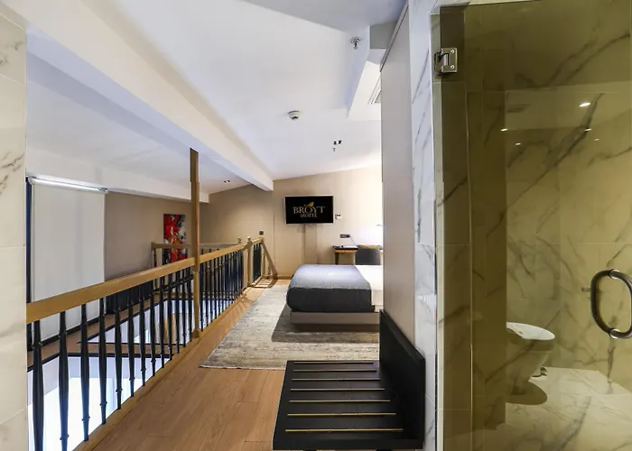 Broyt 4* Κωνσταντινούπολη