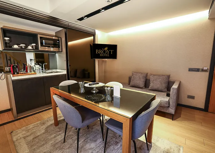 Broyt Ξενοδοχείο 4*