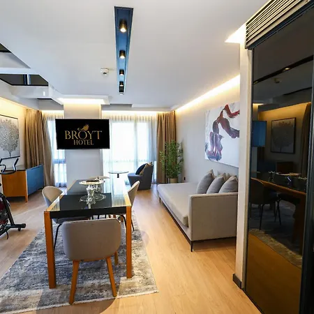 Broyt Hotel 4*